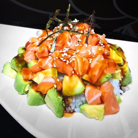 poke de salmón  arroz receta hawaiana